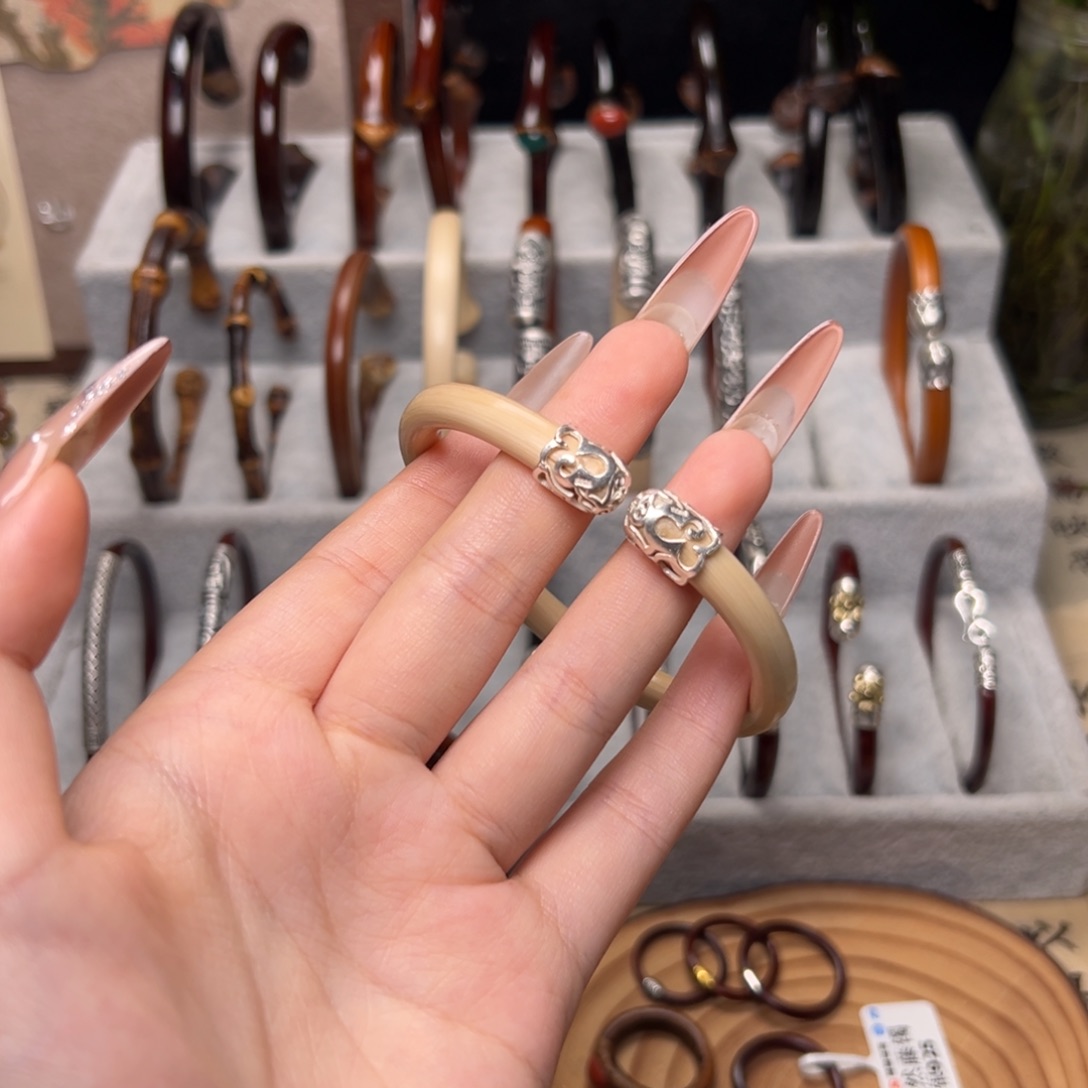 牟***牟藤类手串/手链藤镯金刚藤手镯