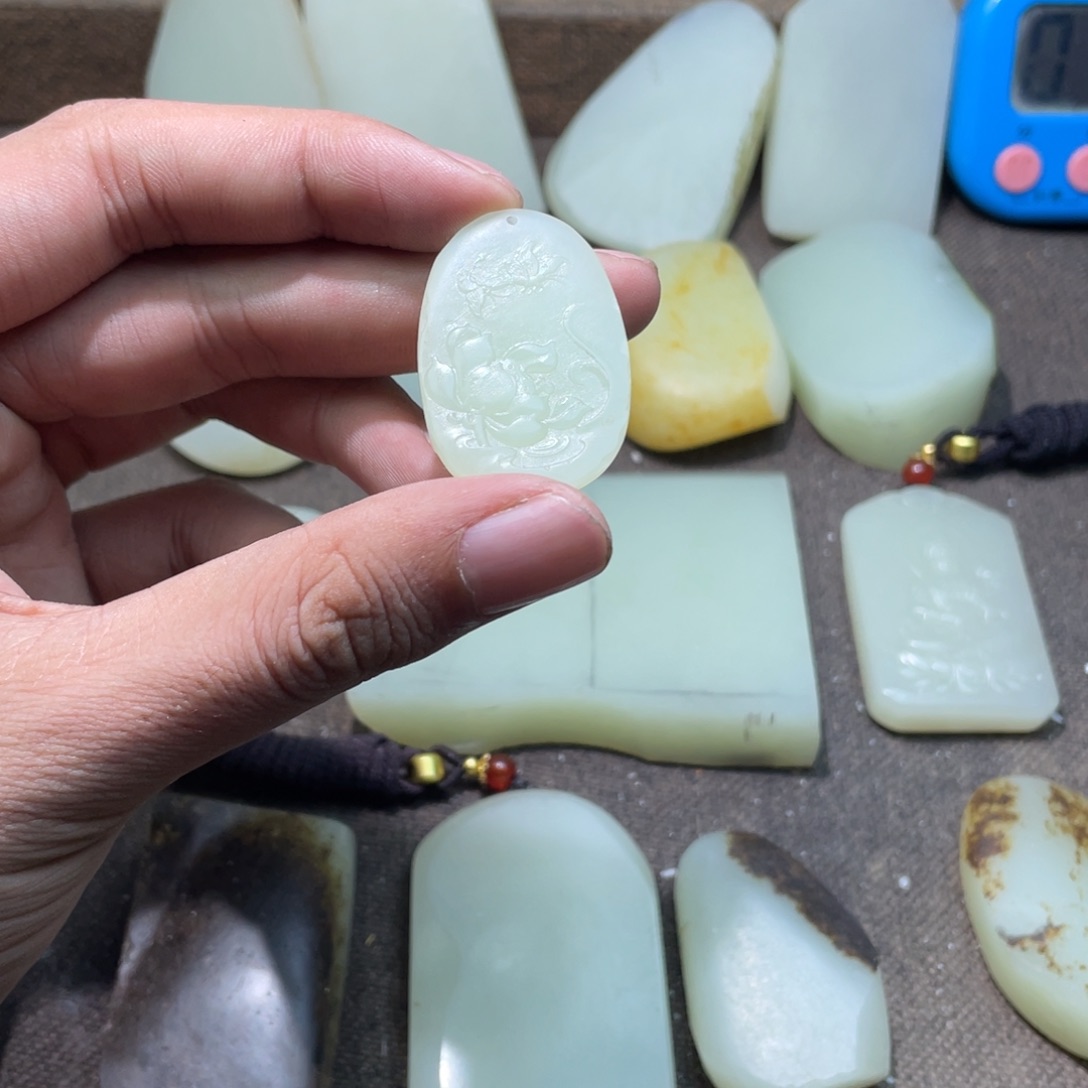 刘***味定制和田玉未镶嵌和田玉