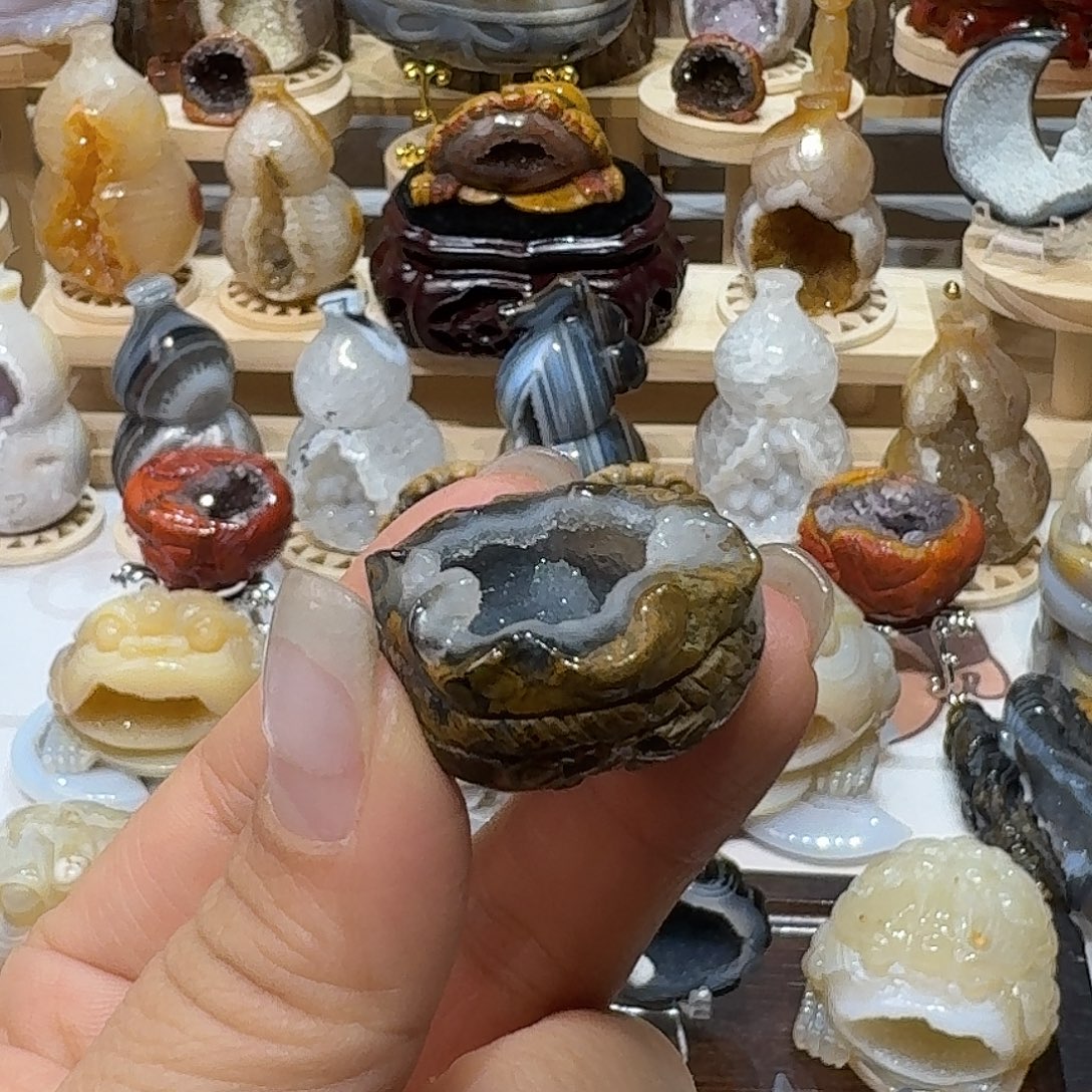 大型摆件（非配饰）未镶嵌水晶九眼钱袋