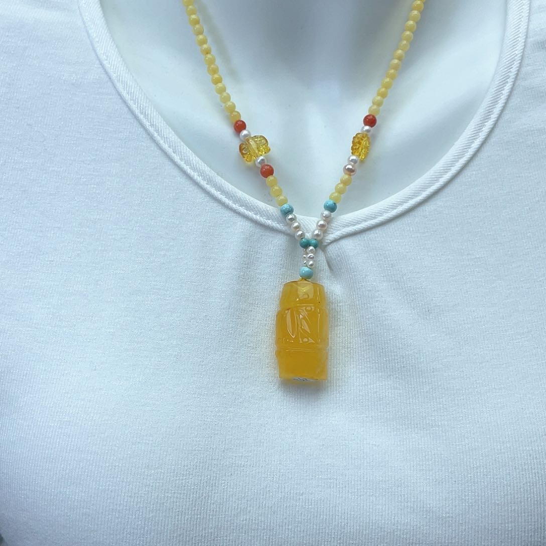 琥珀裸石未镶嵌蜜蜡