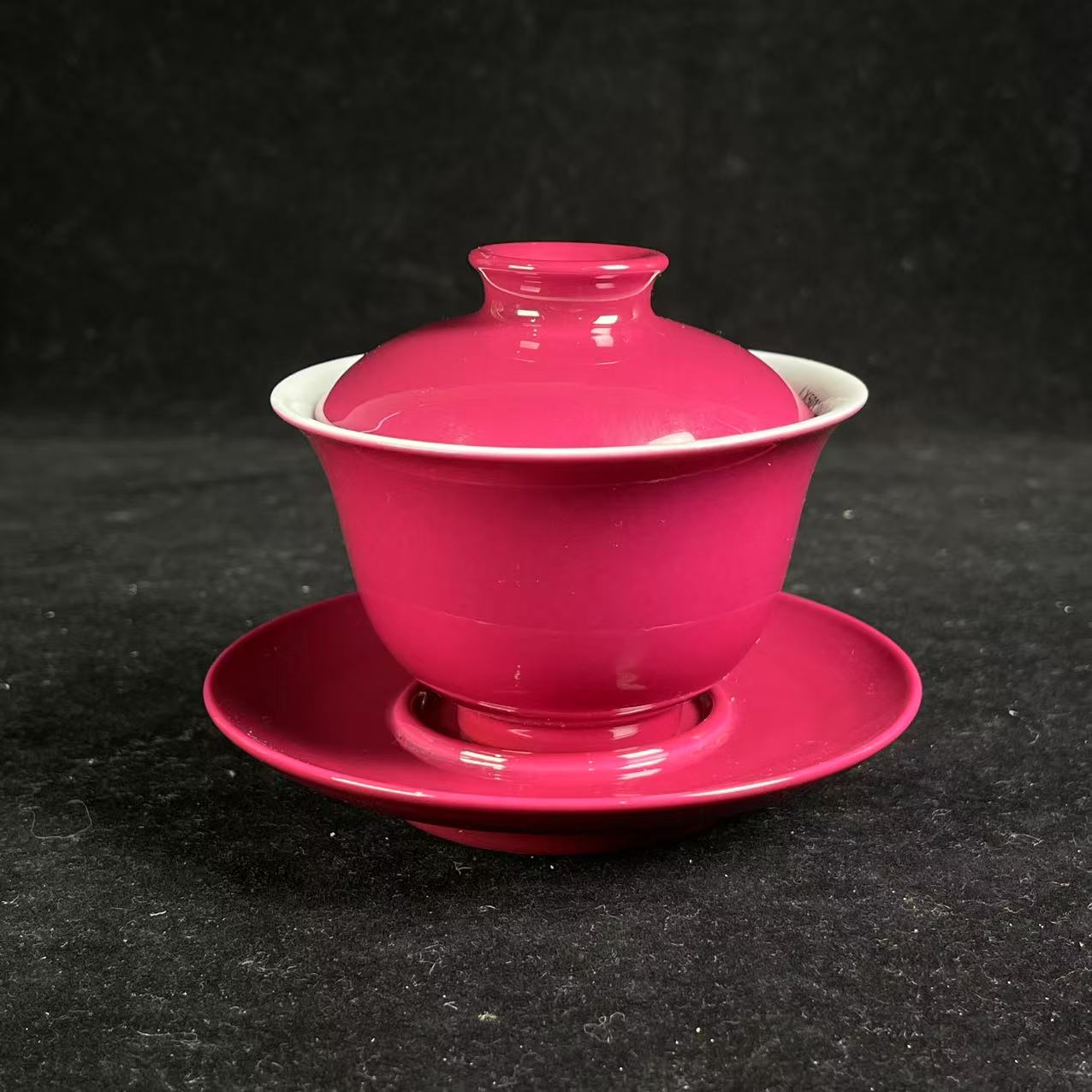 M胭脂红釉三才盖碗