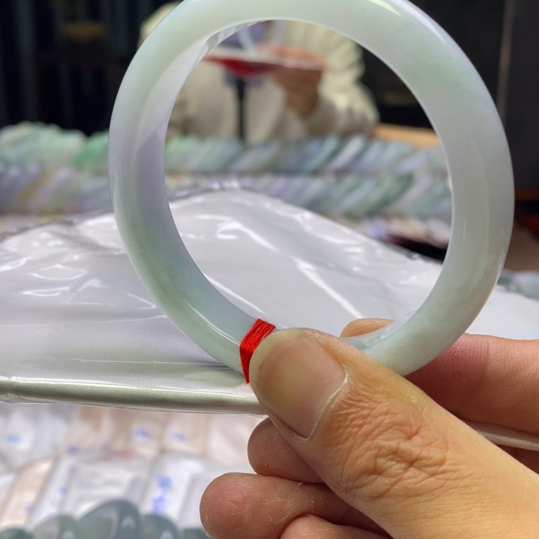 翡翠手镯未镶嵌纯天然缅甸翡翠手镯