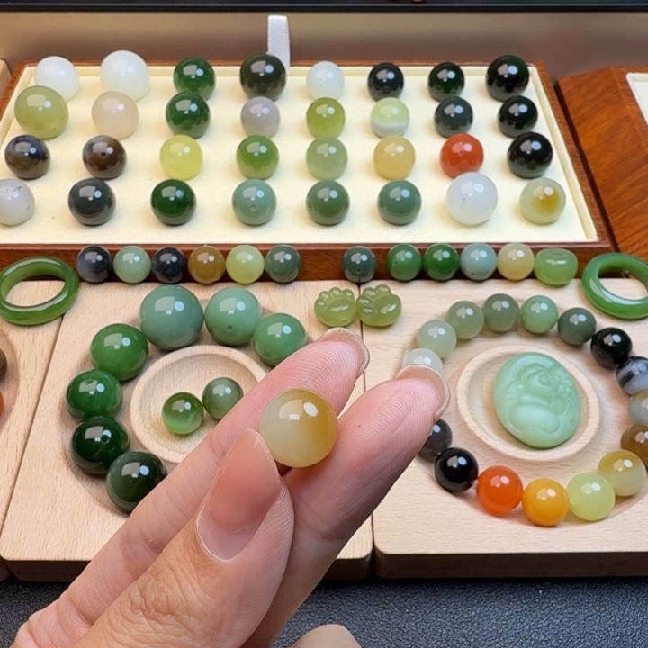 ****和田玉未镶嵌珠宝半成品