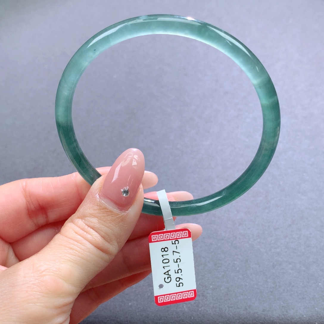 翡翠手镯未镶嵌天然翡翠手镯叮当镯