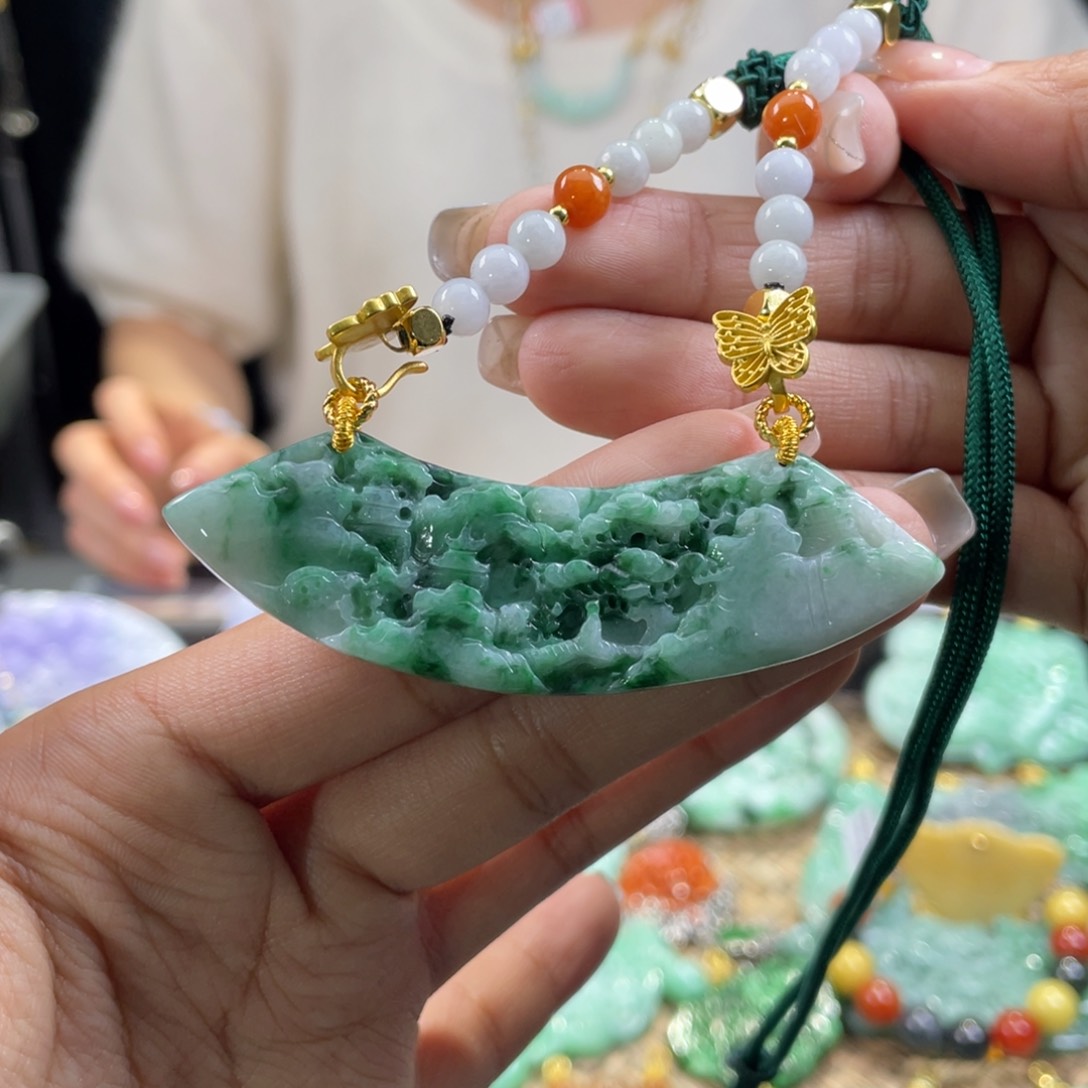 翡翠未镶嵌颈饰代编织