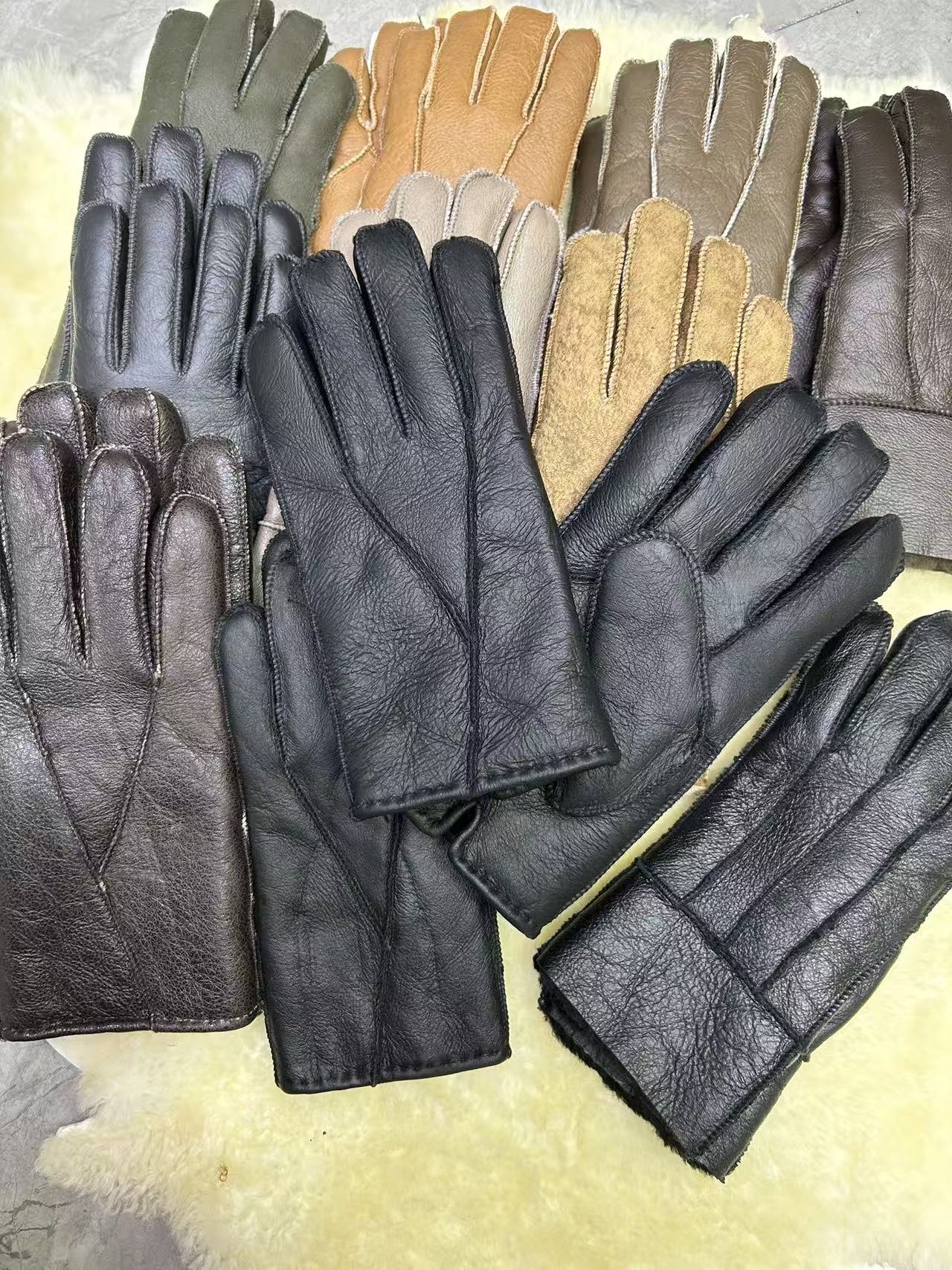 羊皮毛一体男女同款保暖手套