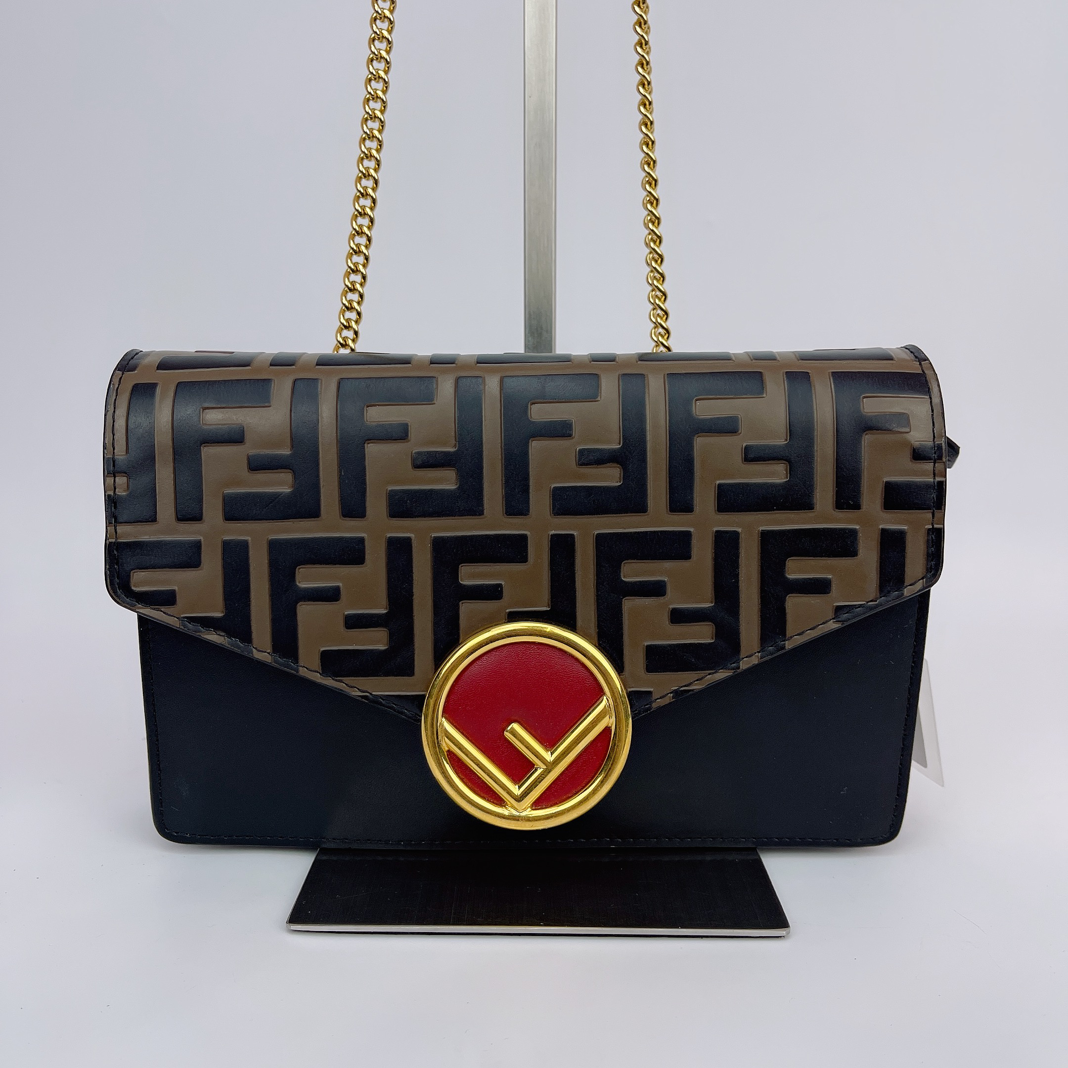 95新 FENDI/芬迪 芬迪牛皮链条包底长21 O175