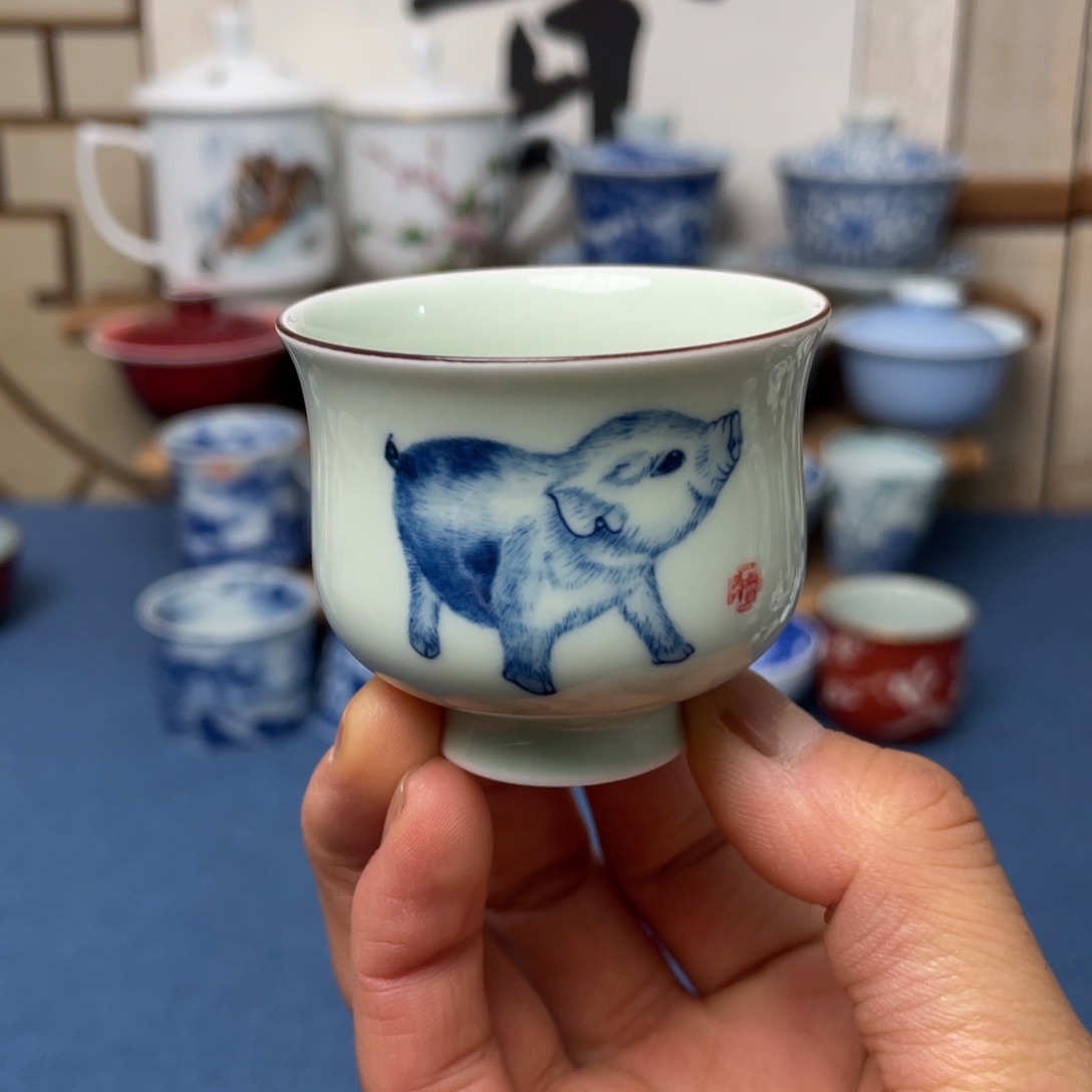 景德镇手工陶瓷茶杯小猪杯