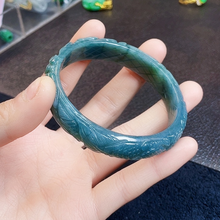 翡翠未镶嵌颈饰多样性56