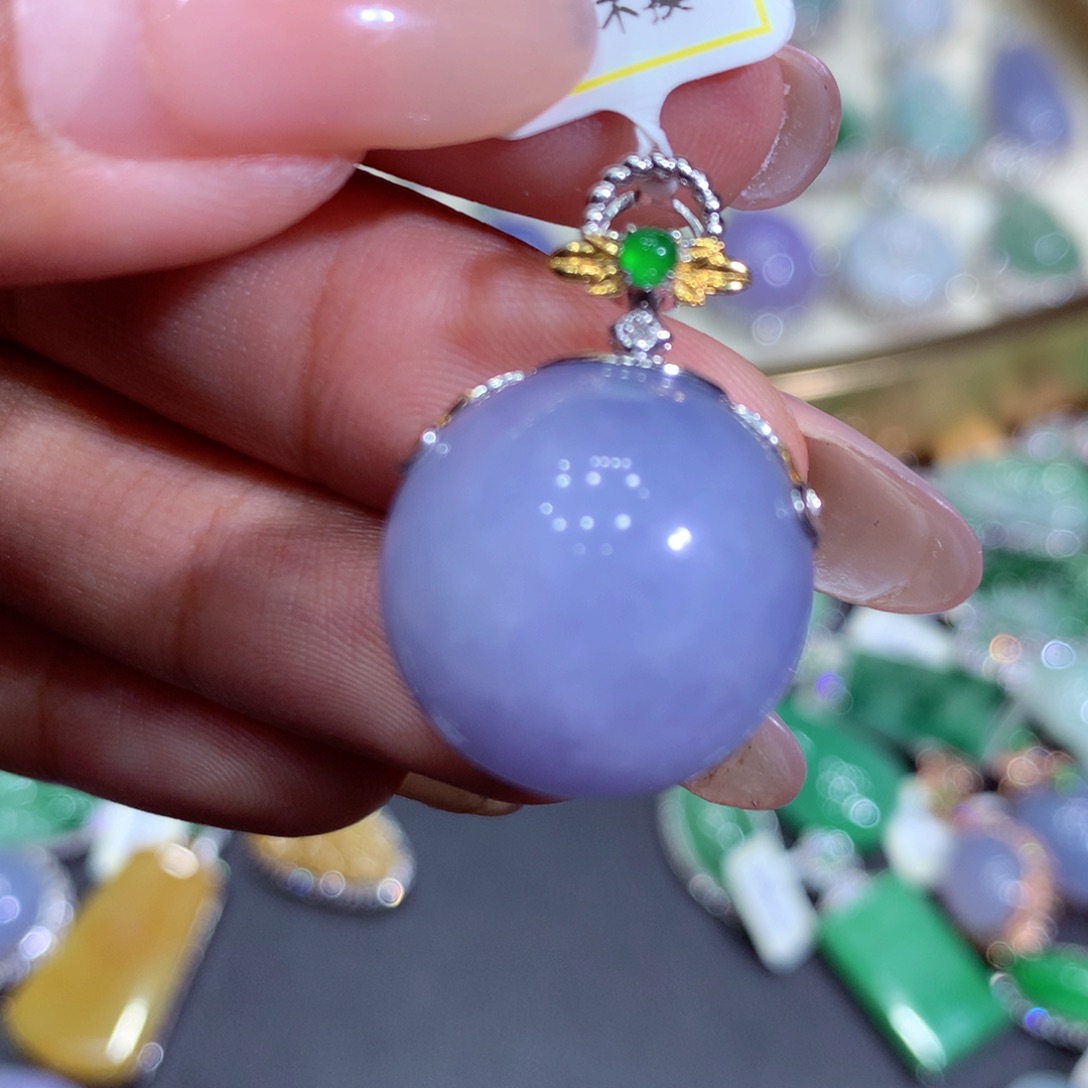 翡翠吊坠(赠链)18K金镶嵌