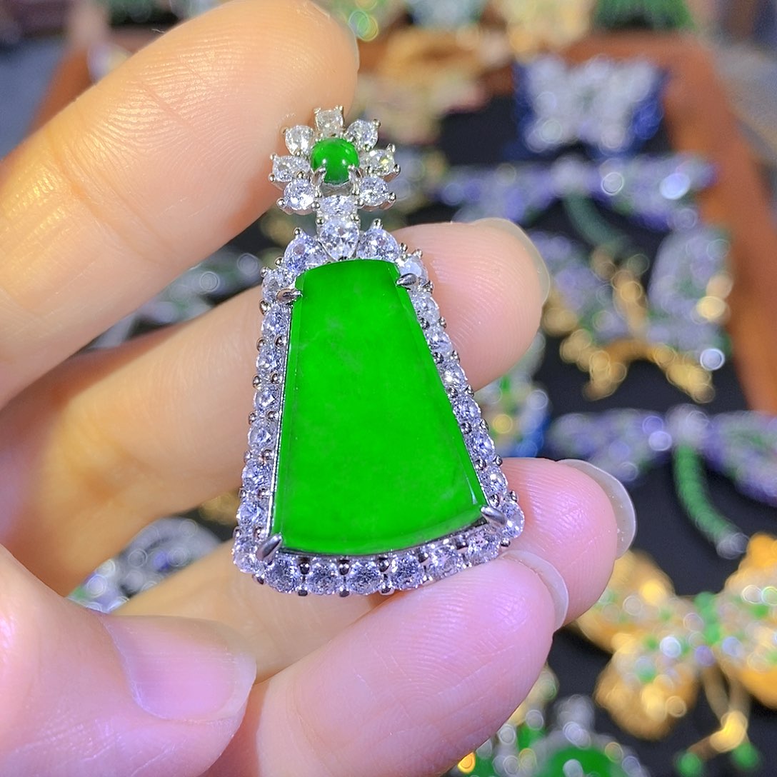 吊坠(不含链)银S925镶嵌翡翠