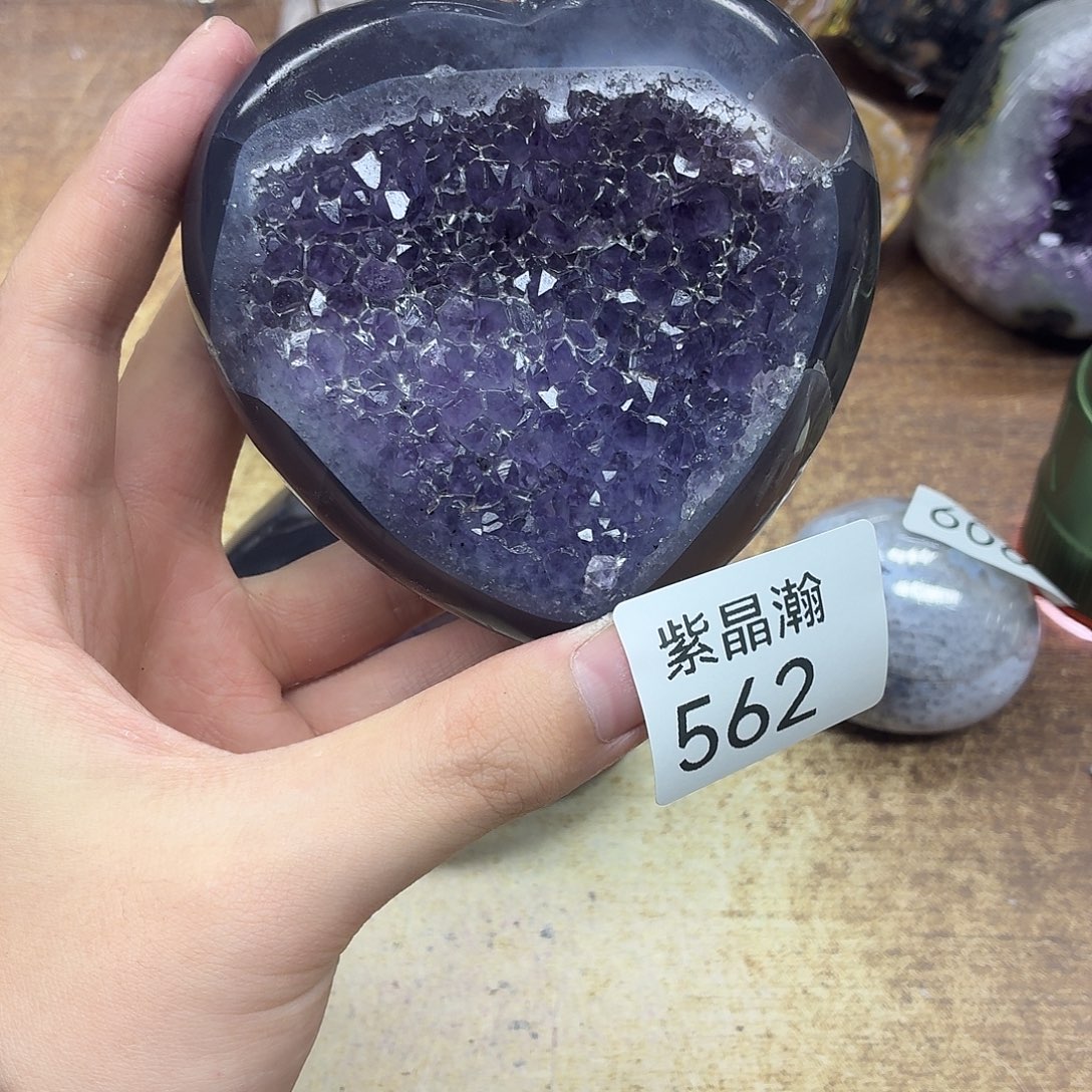 未镶嵌水晶大型摆件（非配饰）