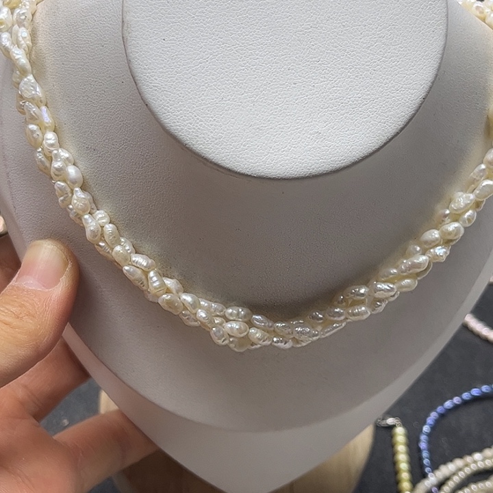 未镶嵌淡水珍珠颈饰