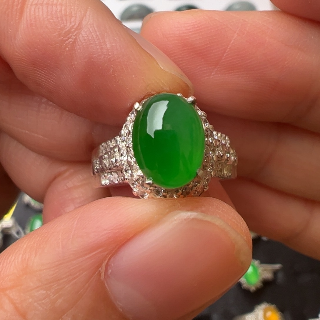 定制翡翠未镶嵌翡翠