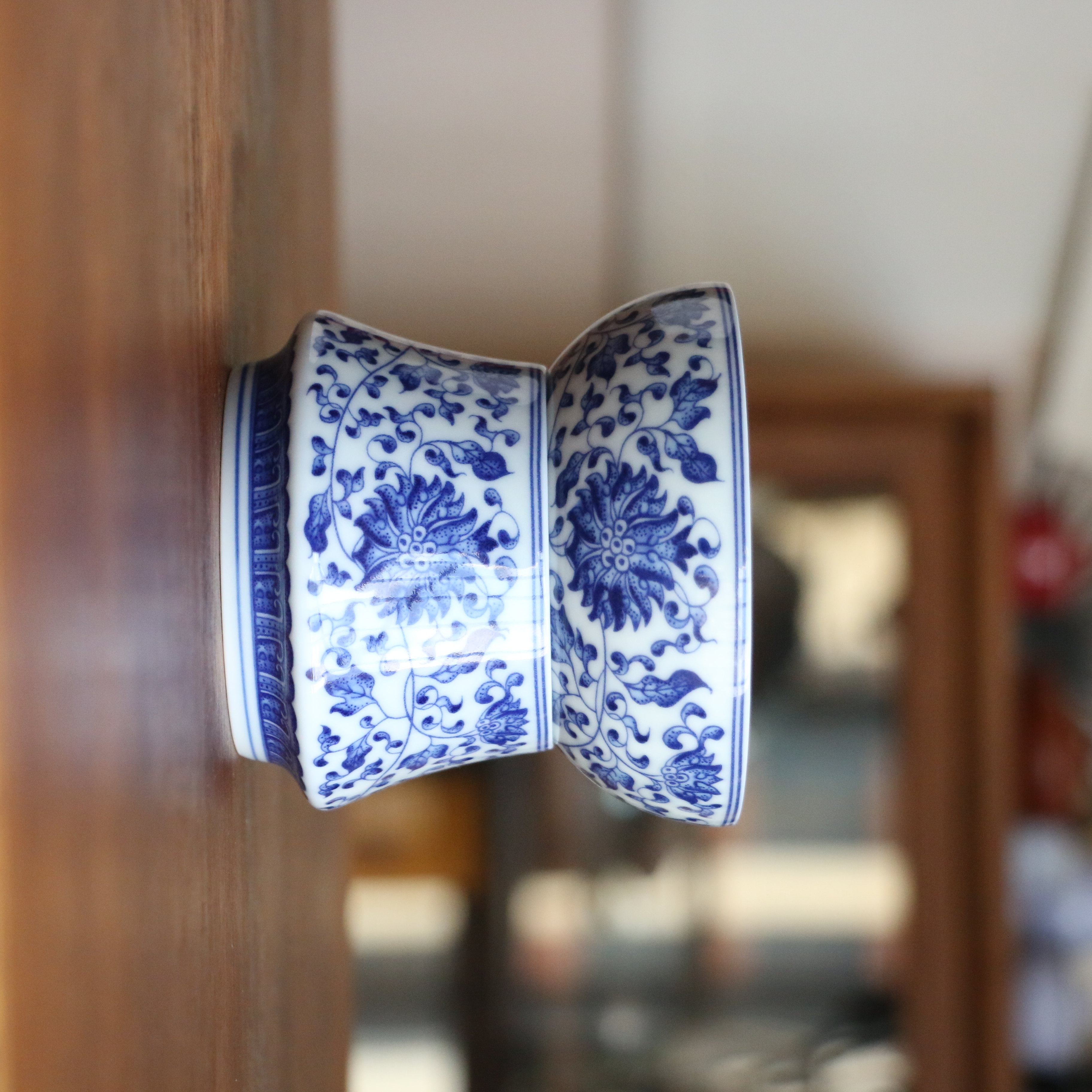 青花缠枝莲-茶漏