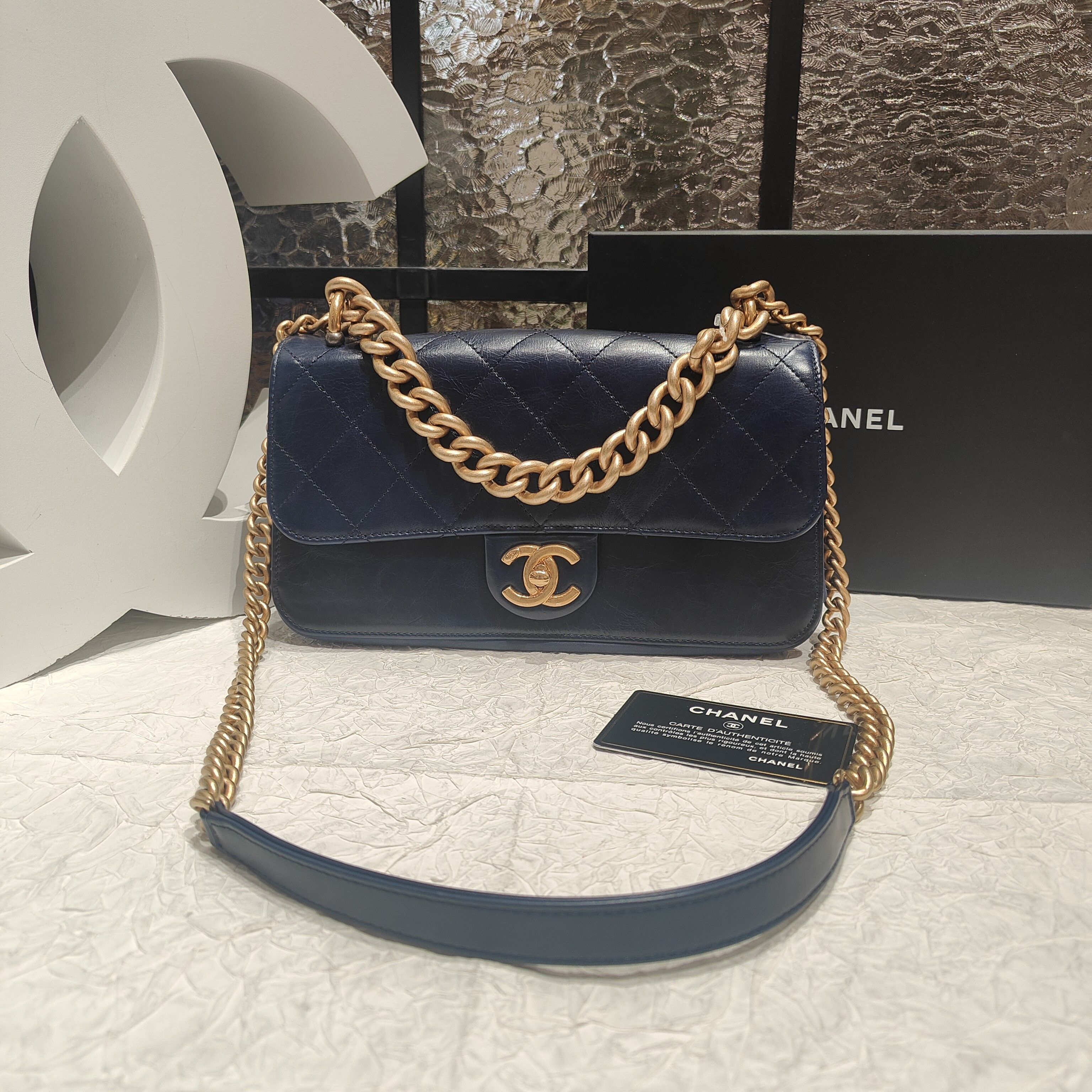 95新 Chanel/香奈儿 Chanel蓝金大都会手提包  25010112-05