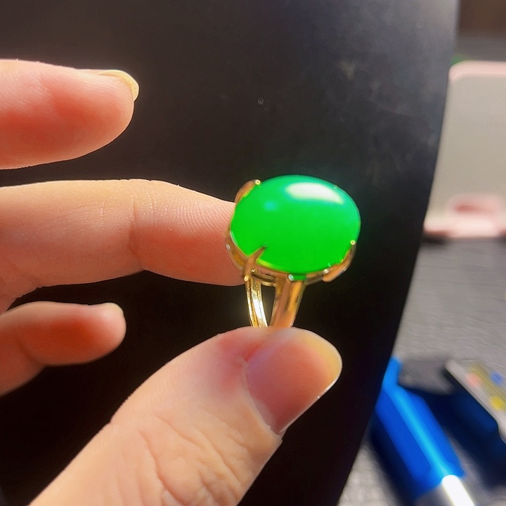 翡翠14K金镶嵌颈饰