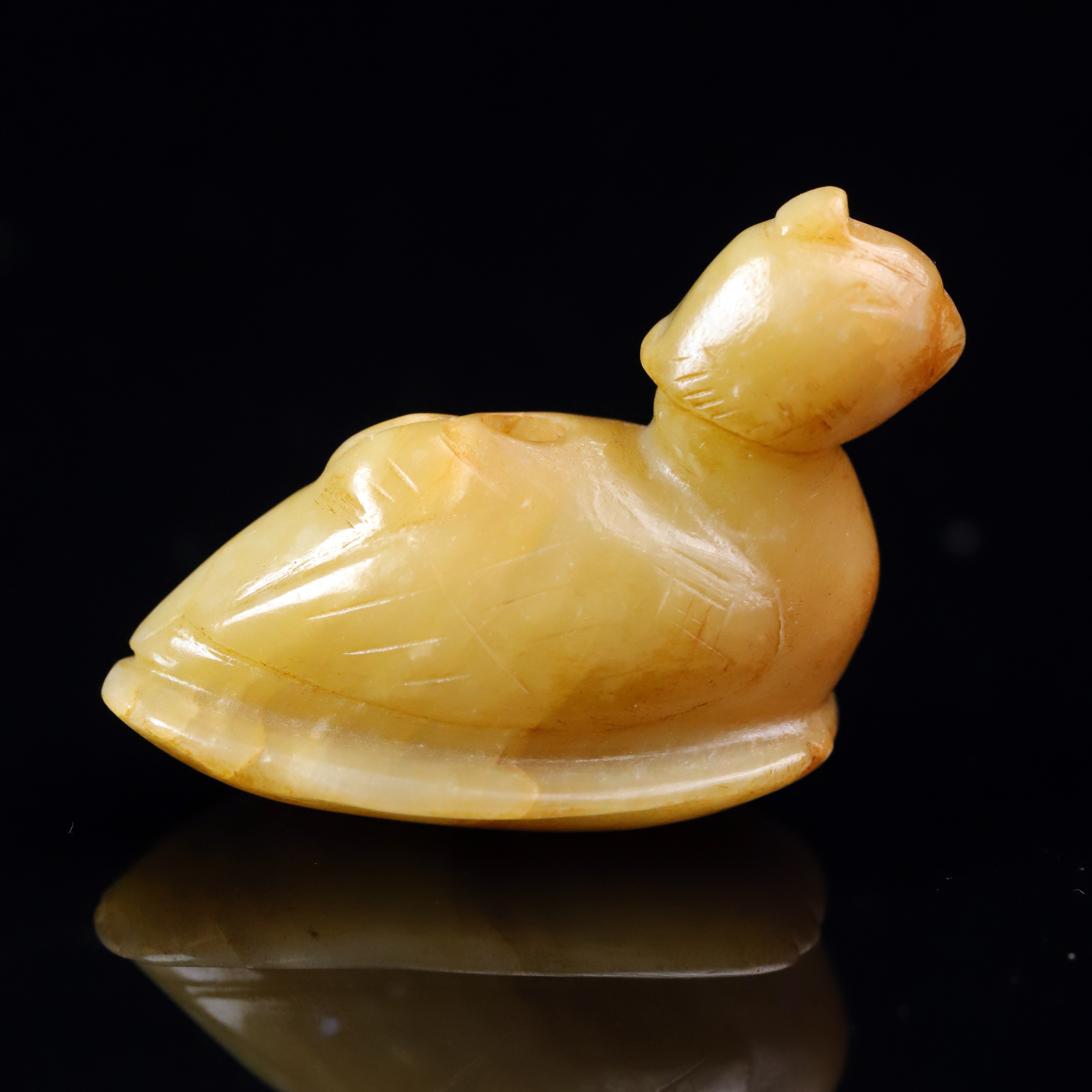 明代和田玉玉鸠花件