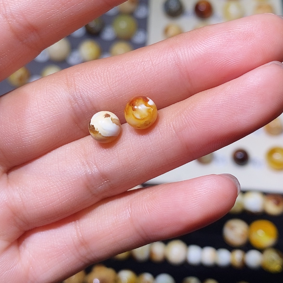 温***成琥珀未镶嵌珠宝奇石