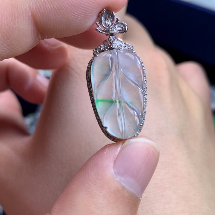 翡翠吊坠(不含链)18K金镶嵌