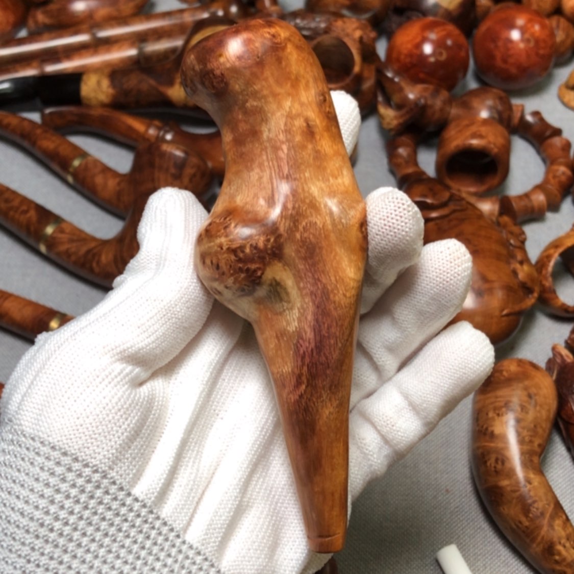 【闪购商品】木麻梨疙瘩火琉璃手把件