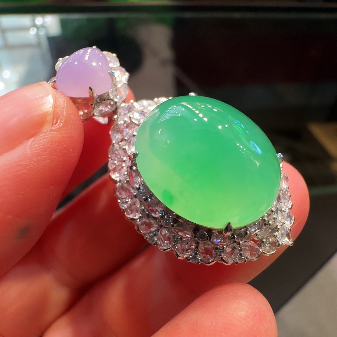 翡翠18K金镶嵌颈饰