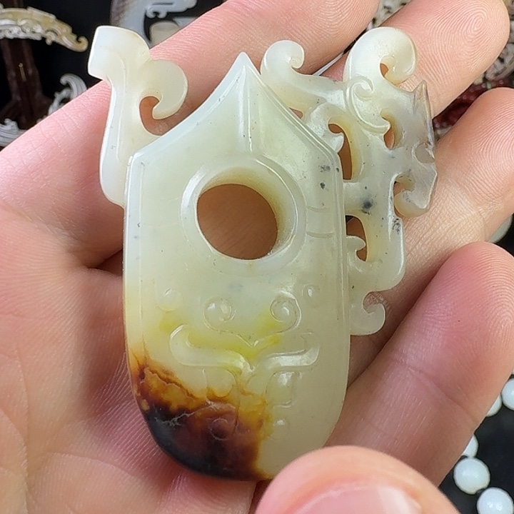 和田玉（糖玉）未镶嵌挂件