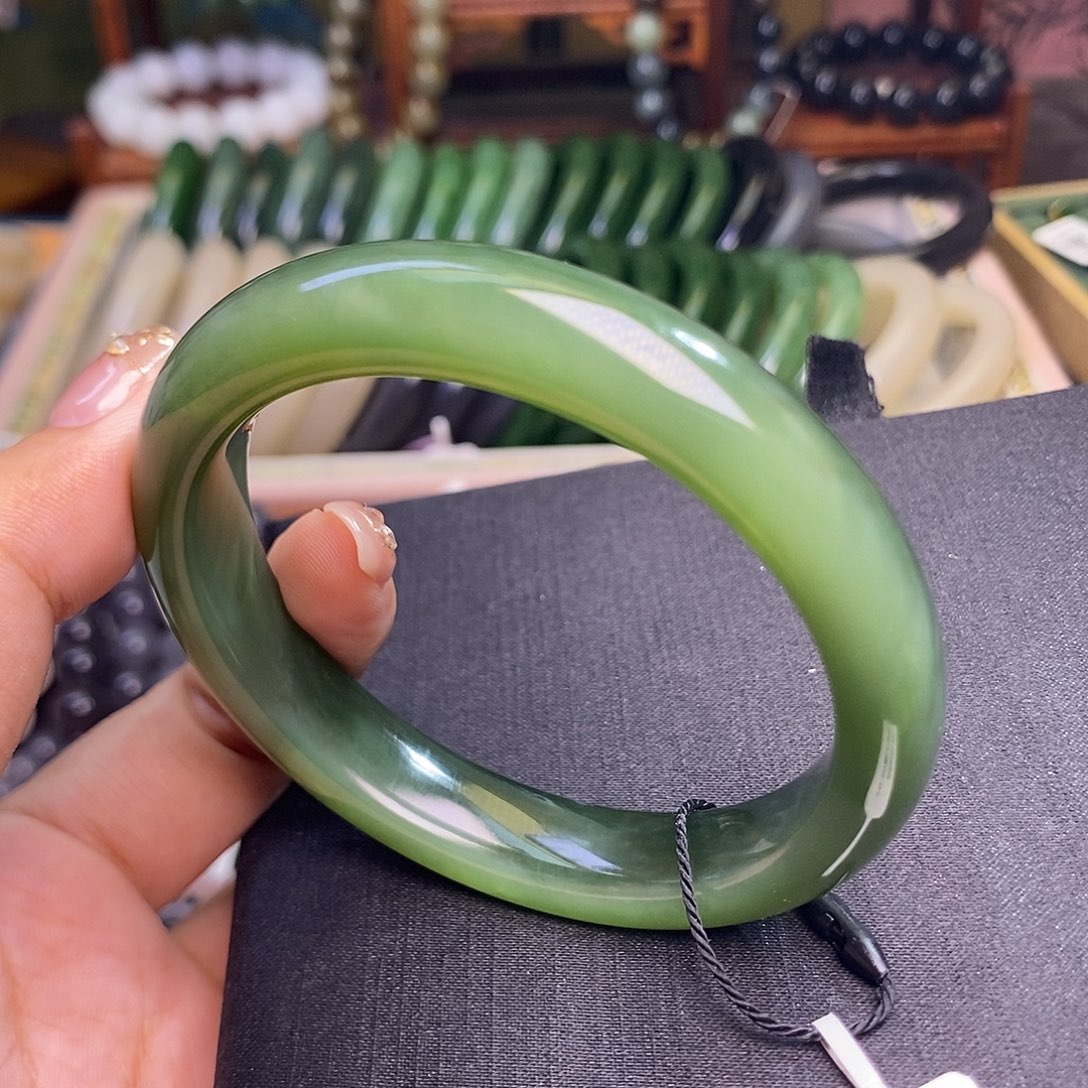 和田玉未镶嵌颈饰碧玉绿猫眼老矿料冰底手镯60