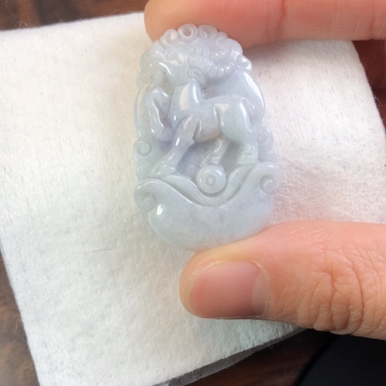 翡翠未镶嵌颈饰缅甸A货，每天下午1点半开播