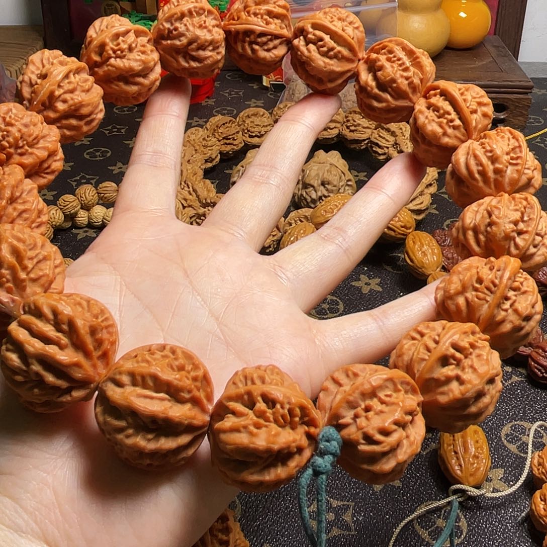 挣***酒核桃龙爪纹红皮手持