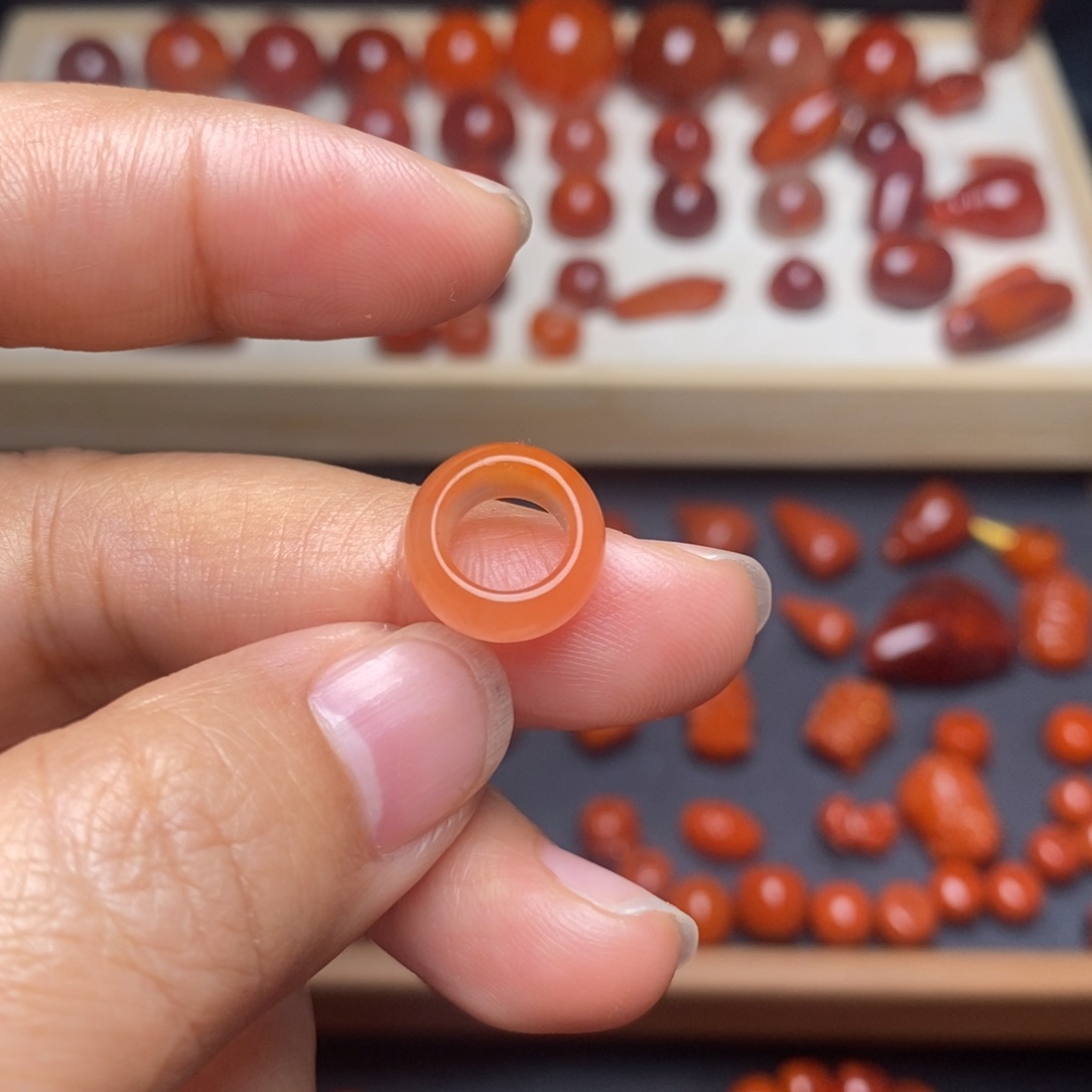 南红玛瑙配饰未镶嵌跑环卡7.5