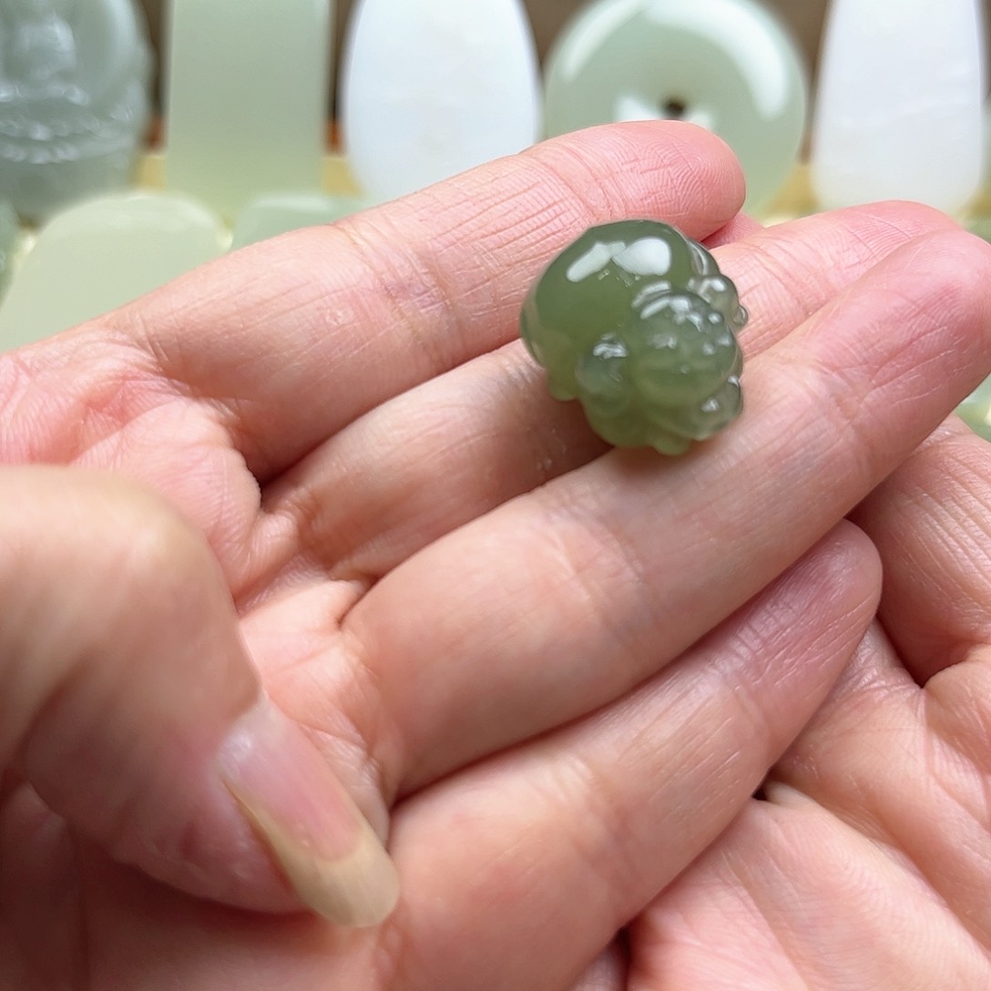 和田玉挂件未镶嵌