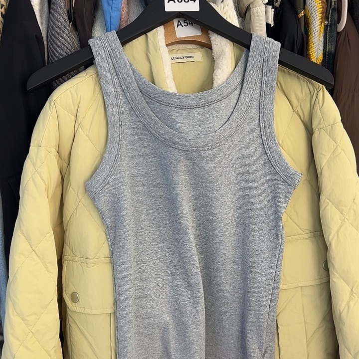 今天新款 百搭灰色背心 6008