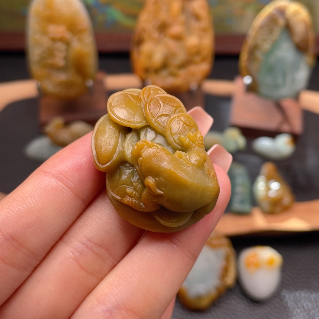 定制翡翠未镶嵌翡翠