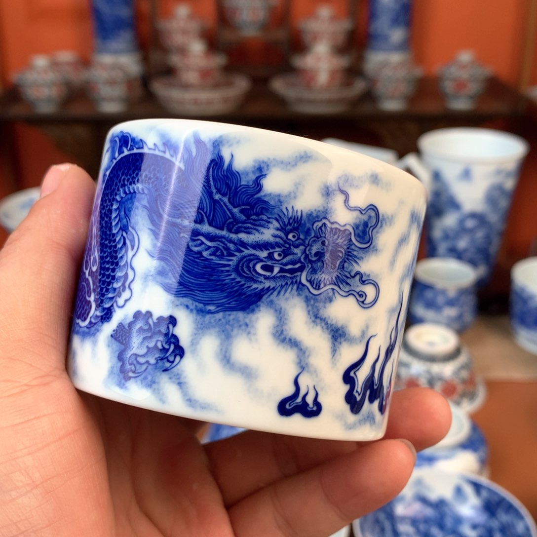 龙的主人杯手工手绘