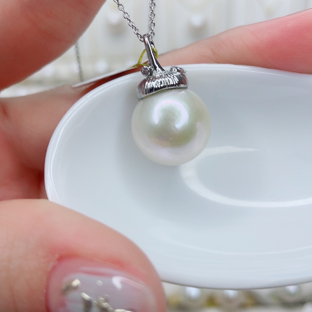 淡水珍珠吊坠(赠链)未镶嵌