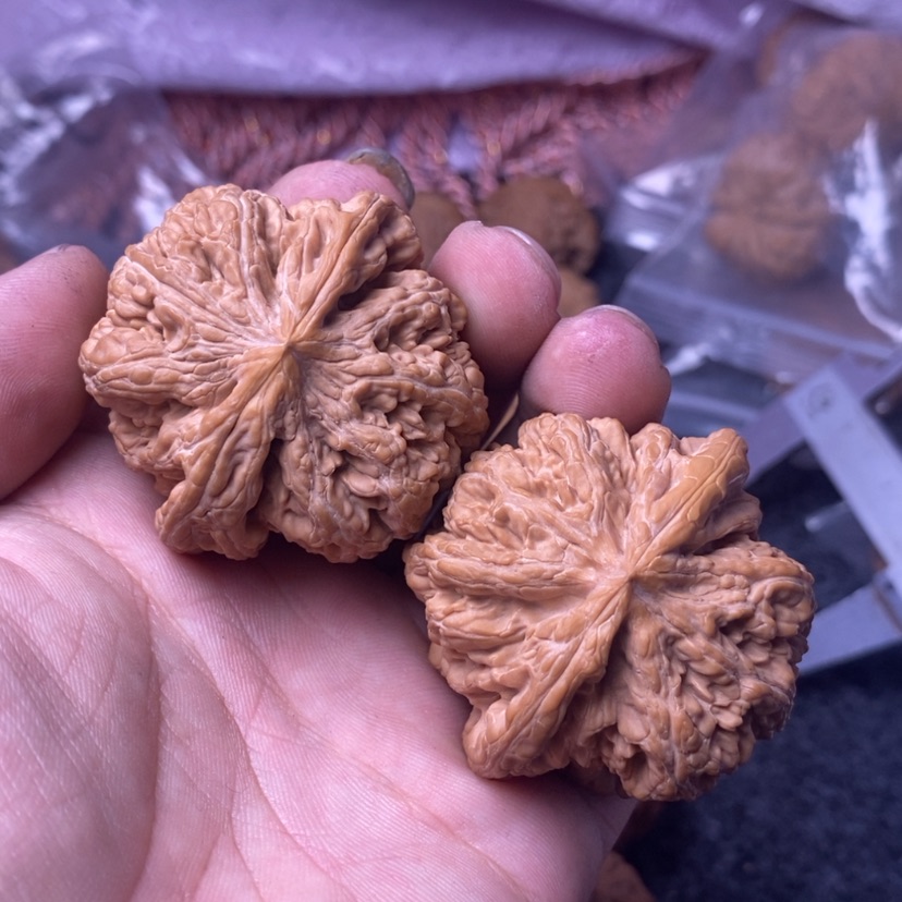 【闪购商品】文玩核桃吊坠49大粗筋