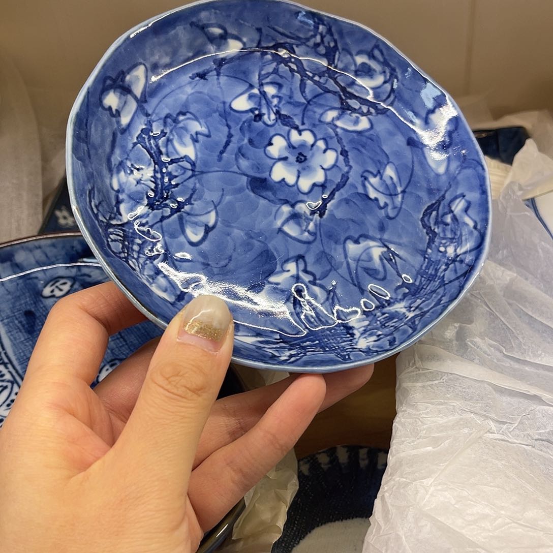 瓷片青花手作小盘子哦