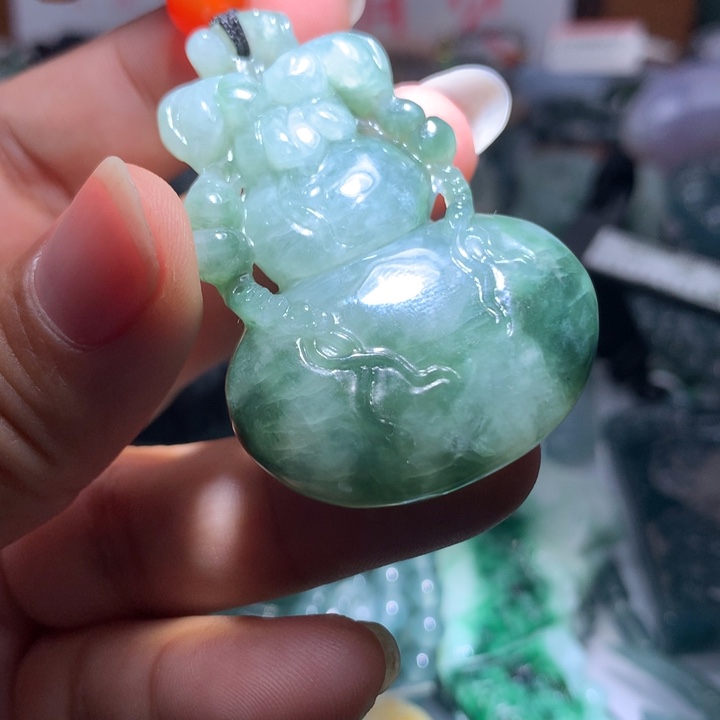 翡翠颈饰未镶嵌保真天然A货翡翠