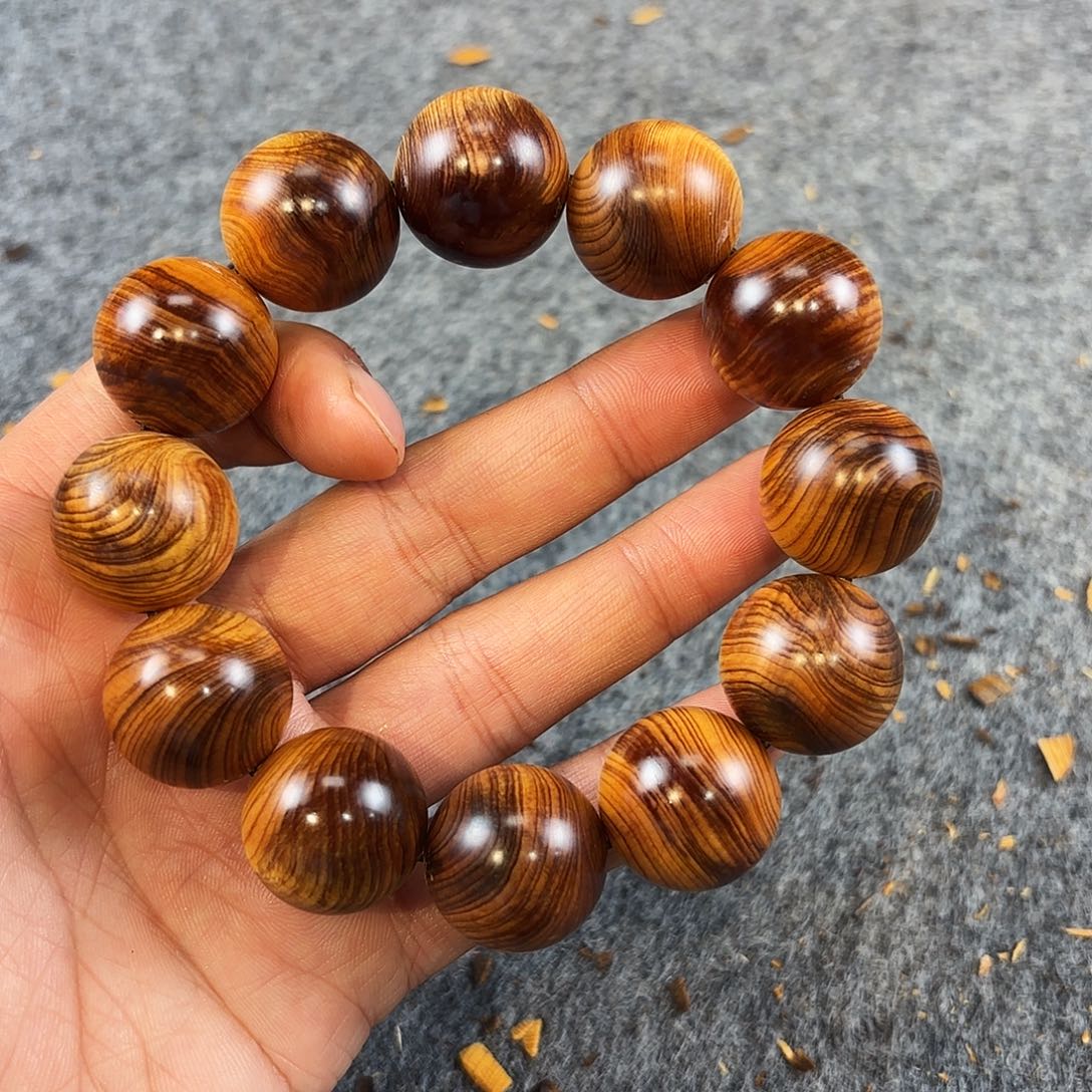 崖柏太行崖柏黑结油拧丝妖孽2.0（蜜罐香超级爆香）