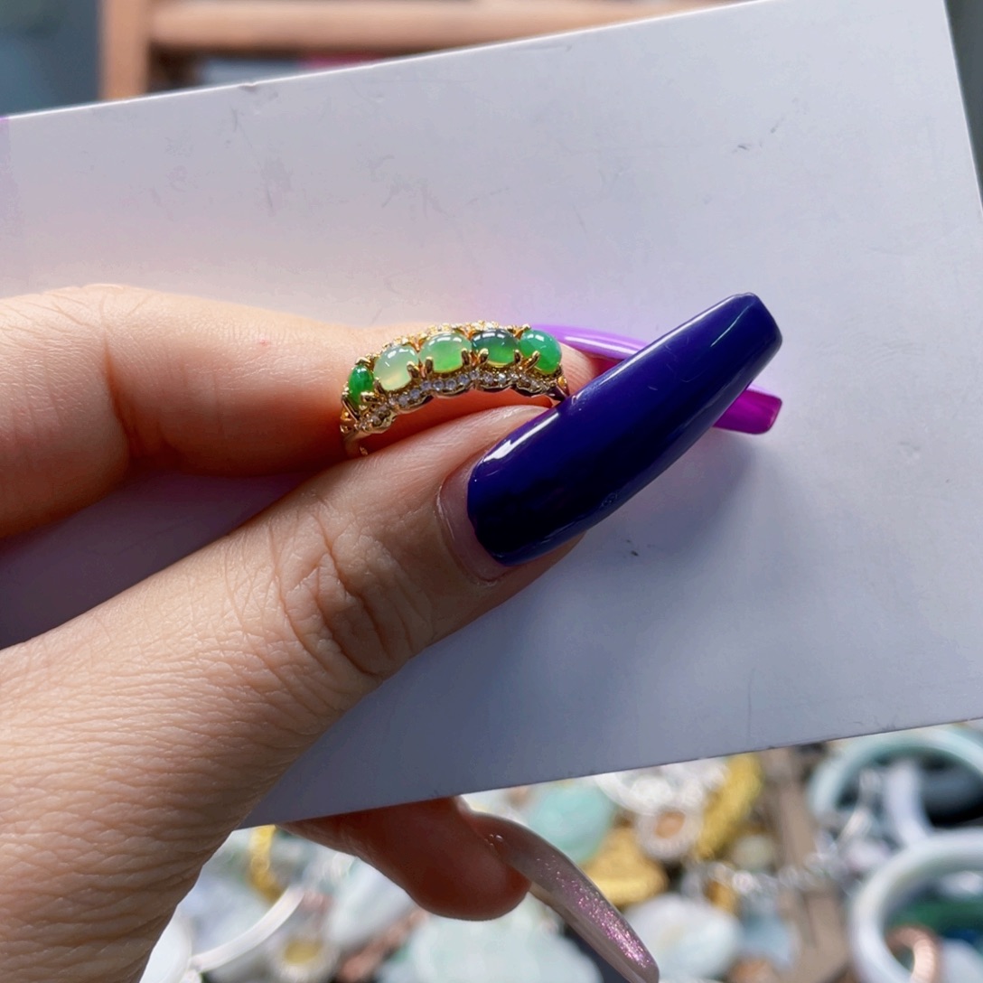 翡翠未镶嵌颈饰天然翡翠Ａ货