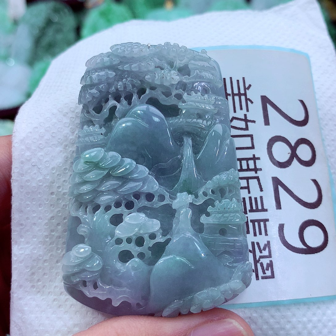 吊坠(不含链)未镶嵌翡翠