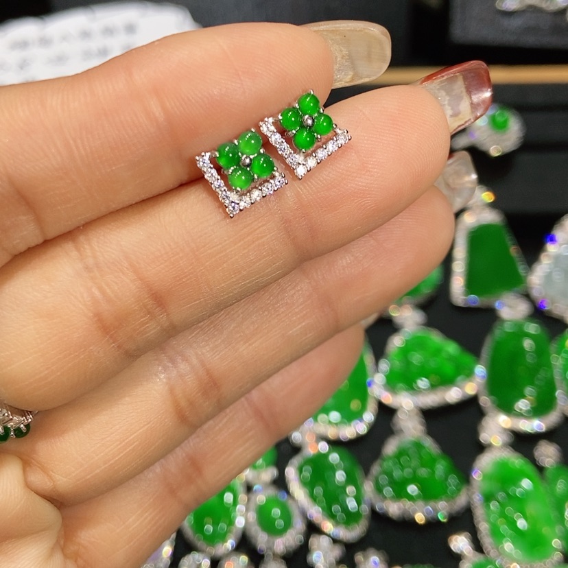 【闪购商品】翡翠耳饰未镶嵌天然翡翠