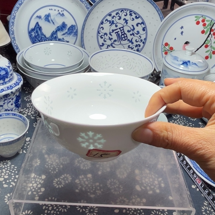 陶纯白雕刻5寸雪花饭碗2个
