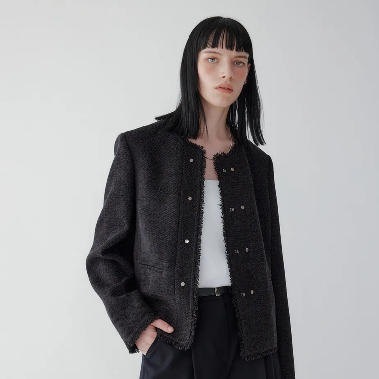 闪闪兒 元 韩国贵牌女装VOV 25秋季海报主推款休闲小香风外套9421