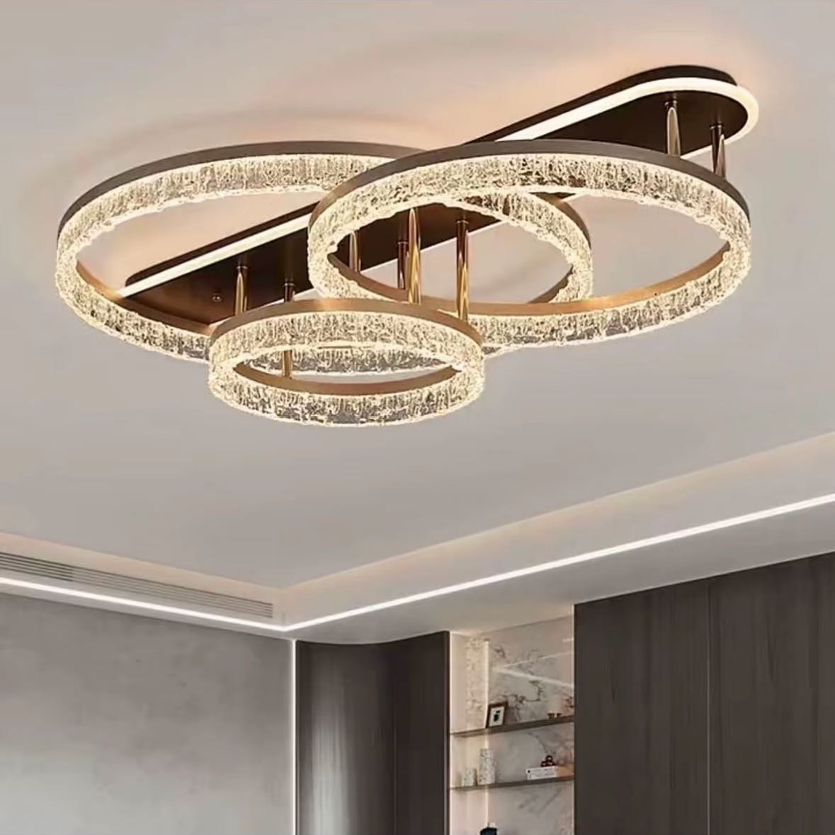 新款高级极简冰山客厅餐厅卧室吸顶灯