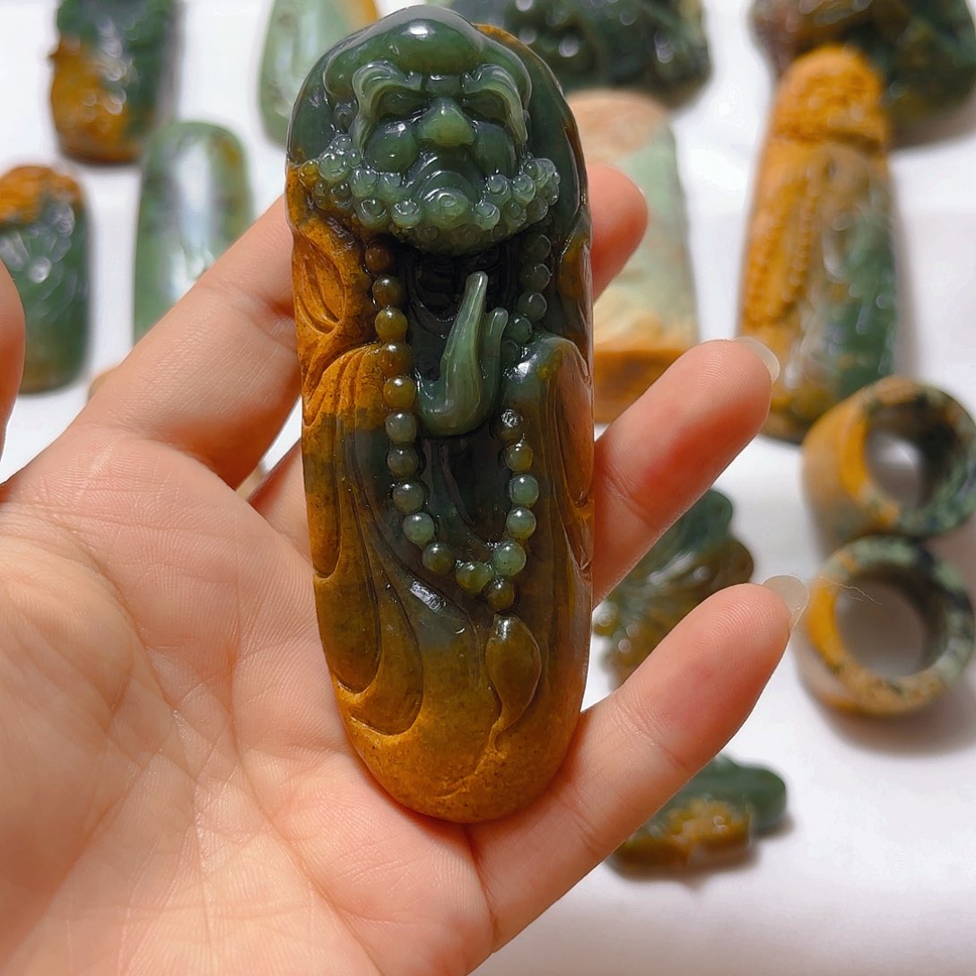 岫岩河磨玉（透闪石质玉）挂件未镶嵌L**j