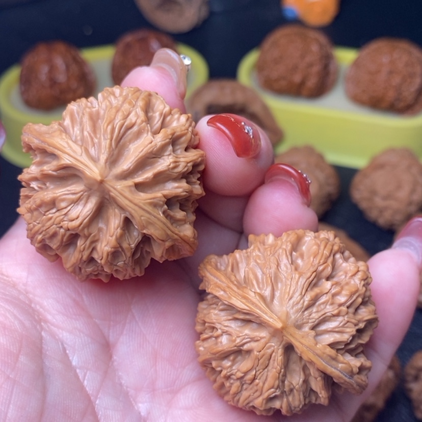 【闪购商品】文玩核桃把件627号苹果40