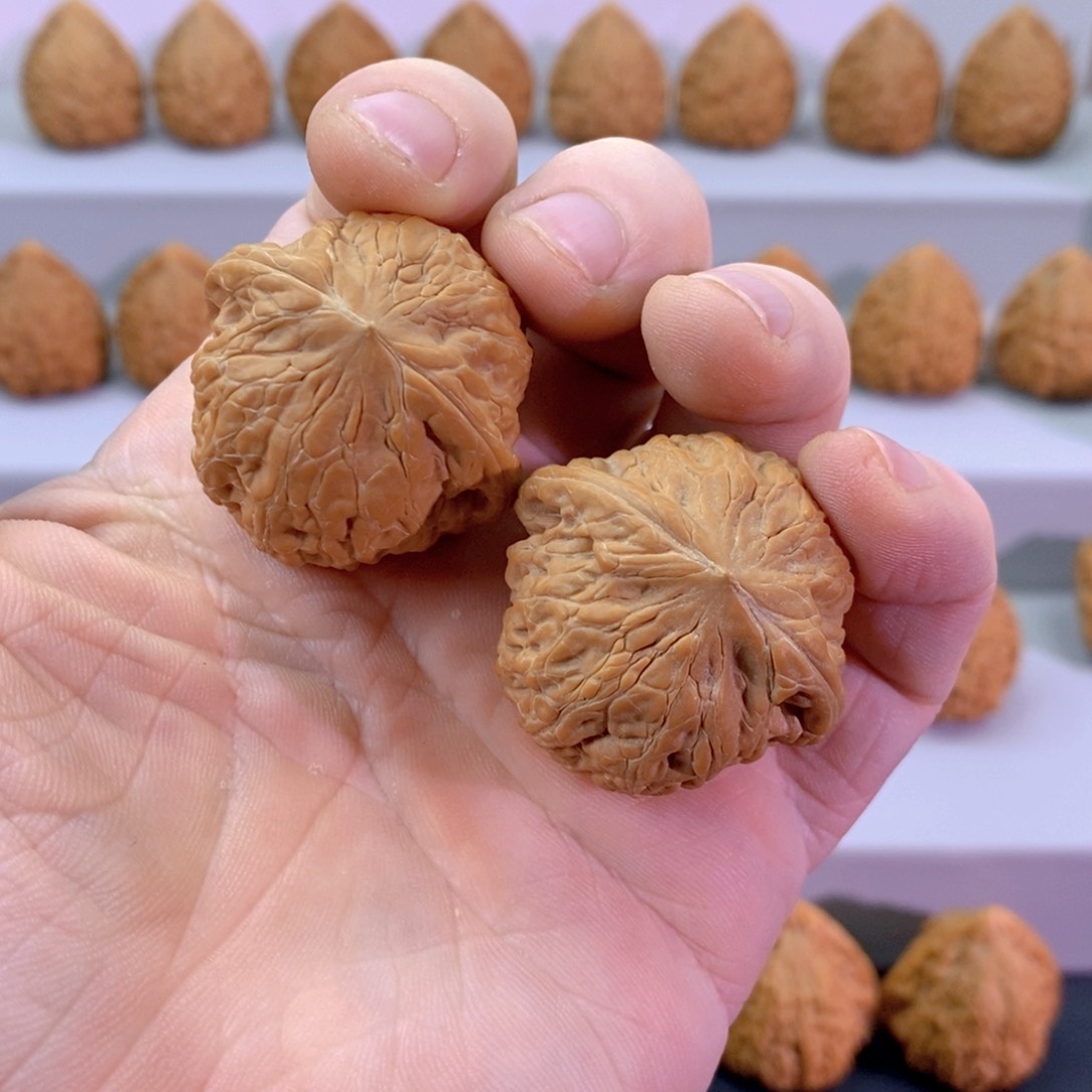 文玩核桃把件36全品铁锤