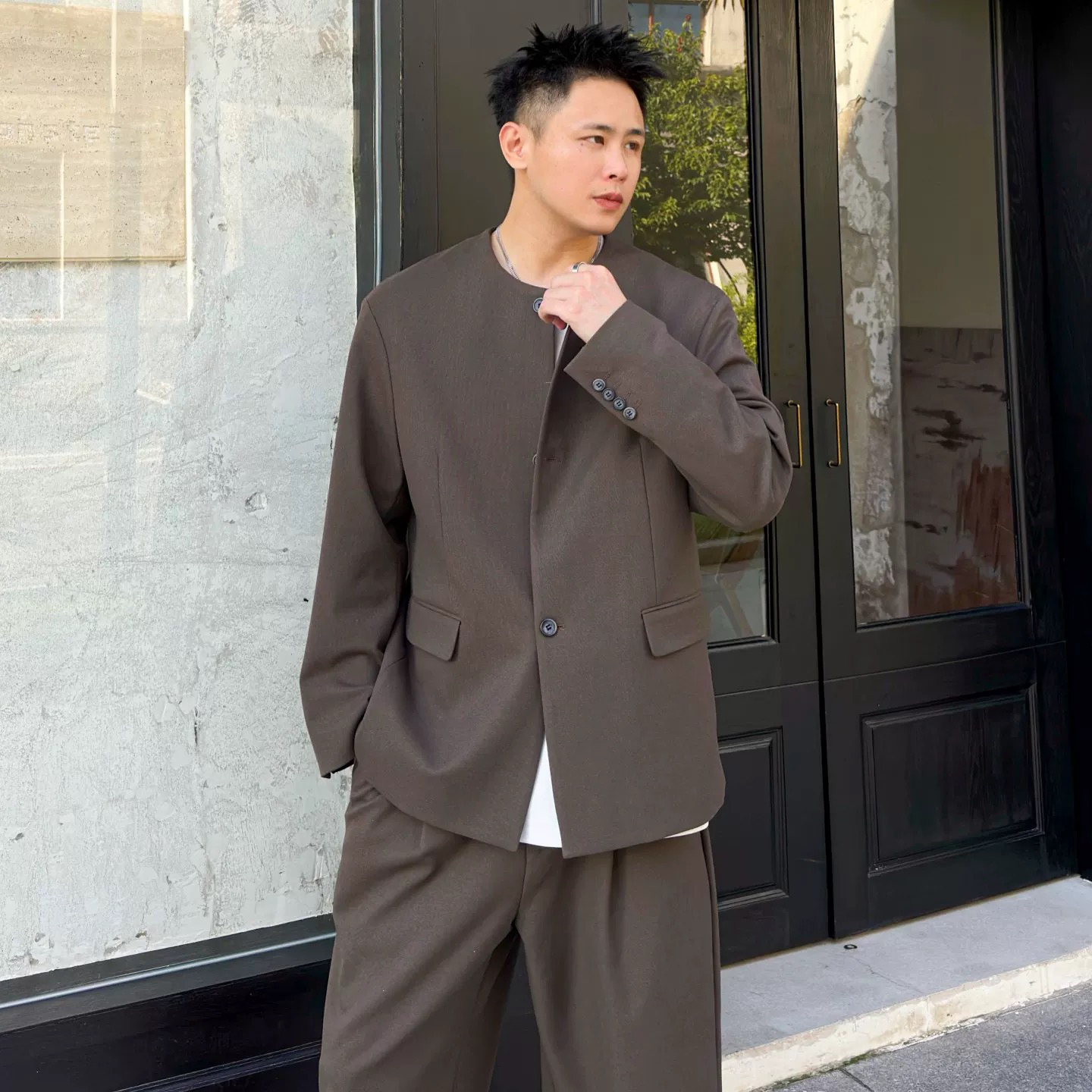 2025早秋设计感宽松型无领纯色西服套装西服